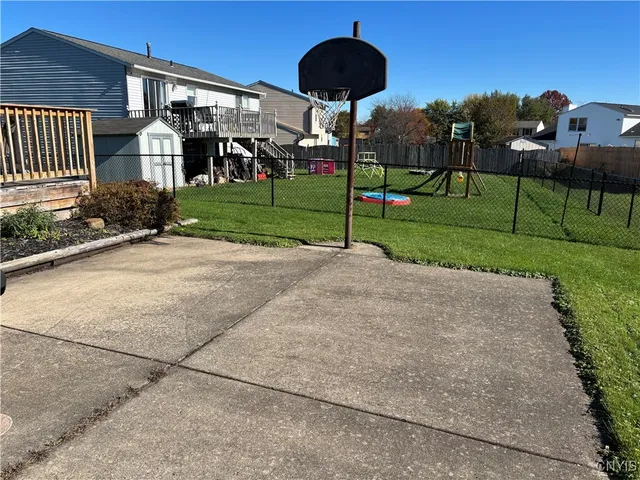 $295,000 | 4783 Haverton Lane, Clay, NY 13090