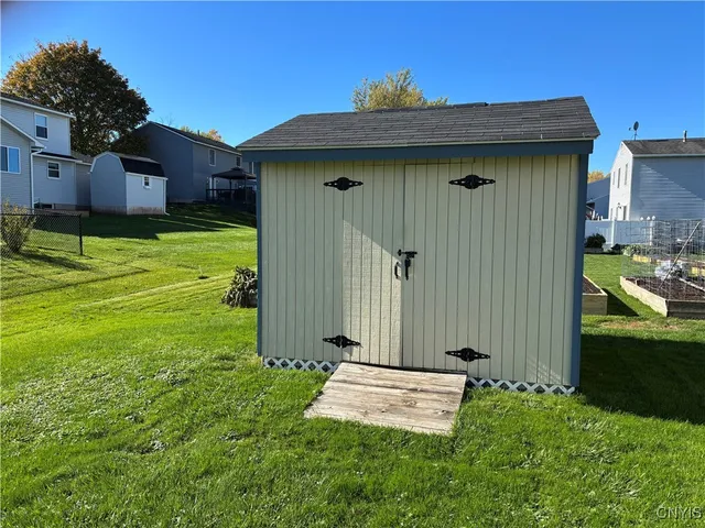 $295,000 | 4783 Haverton Lane, Clay, NY 13090