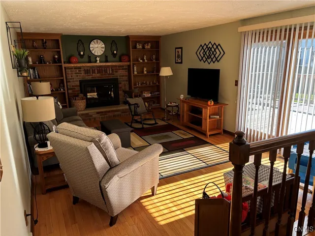 $295,000 | 4783 Haverton Lane, Clay, NY 13090