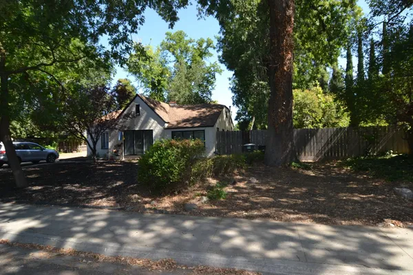 $500,000 | 229 Mensinger Avenue, Modesto, CA 95350