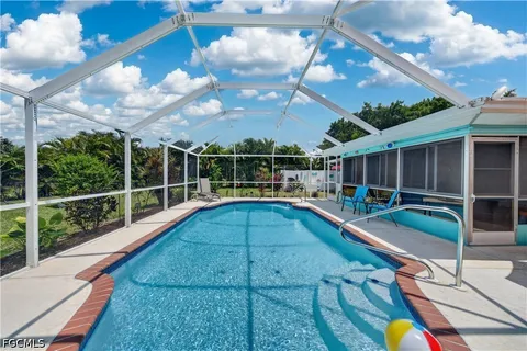 $309,900 | 1407 Southeast 30th Street, Cape Coral, FL 33904