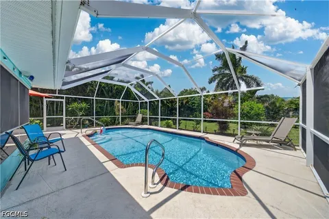 $309,900 | 1407 Southeast 30th Street, Cape Coral, FL 33904