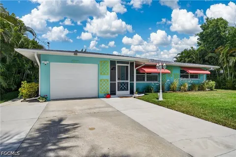 $309,900 | 1407 Southeast 30th Street, Cape Coral, FL 33904