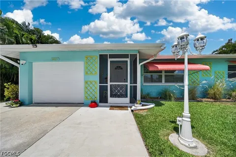 $309,900 | 1407 Southeast 30th Street, Cape Coral, FL 33904
