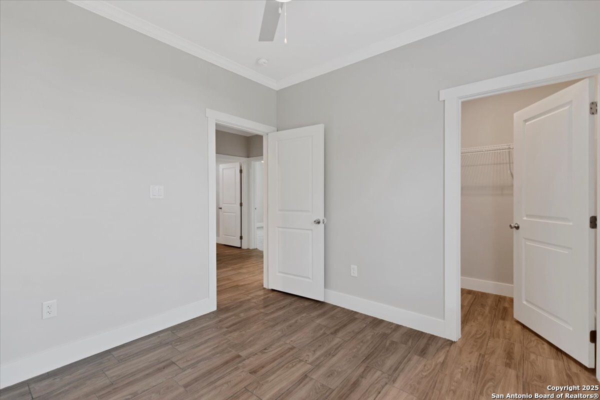 611 Rudolph San Antonio, TX 78202 - Photo 17 of 25 a view of a hallway with wooden floor
