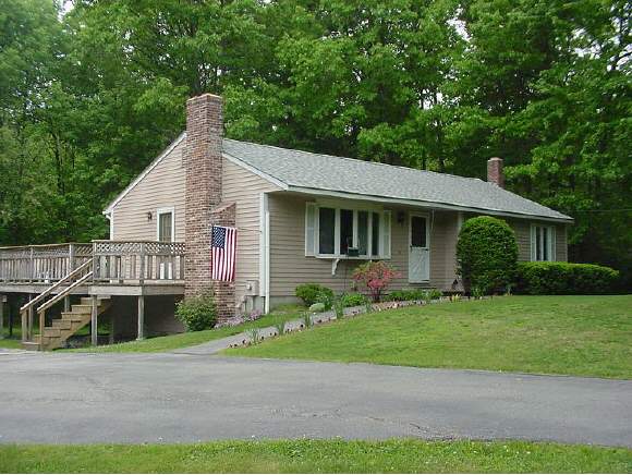 21 Red Deer Road Londonderry, NH 03053 - Photo 1 of 1