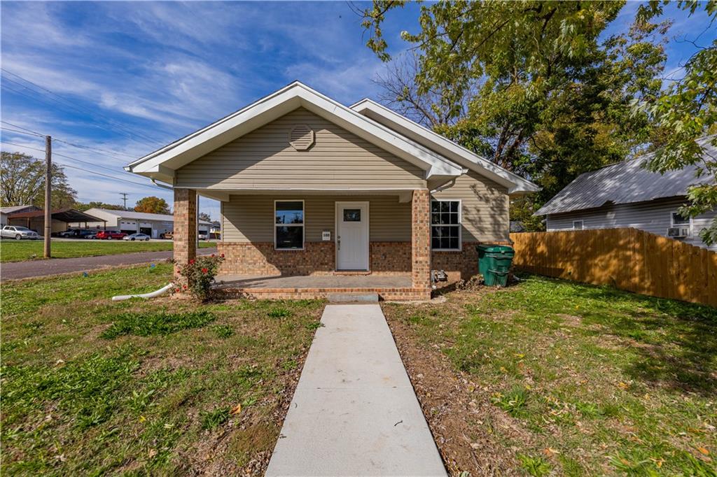 100 East Bond Street Monett, MO 65708 - Photo 3 of 12