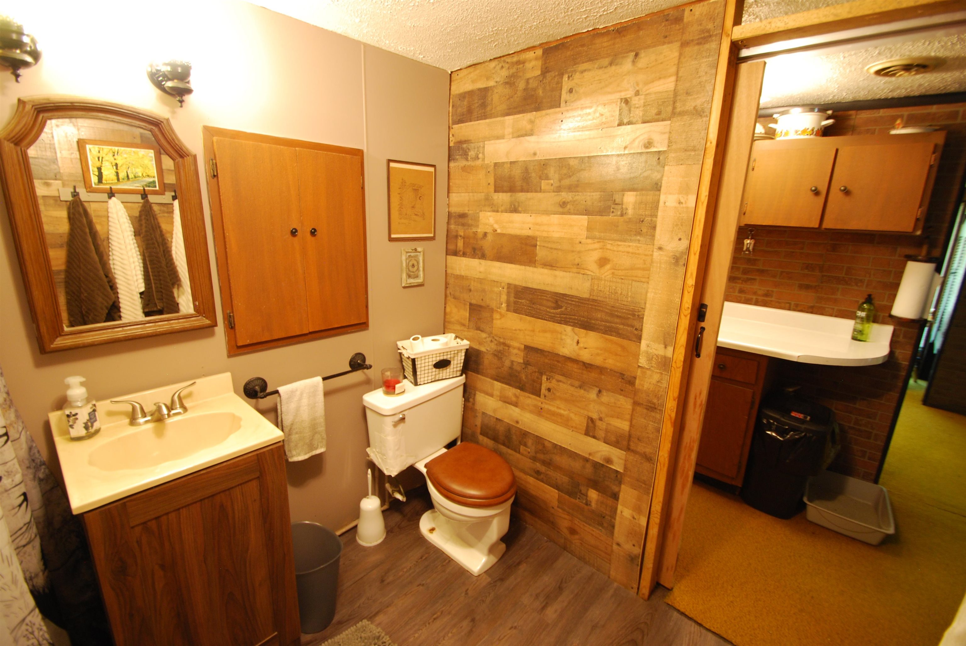 5295 Cedar Lake Road Gladwin, MI 48624 - Photo 18 of 48 1949396-065ab1e5-5510-4fda-bf4c-7ac5ca4665ea.JPG