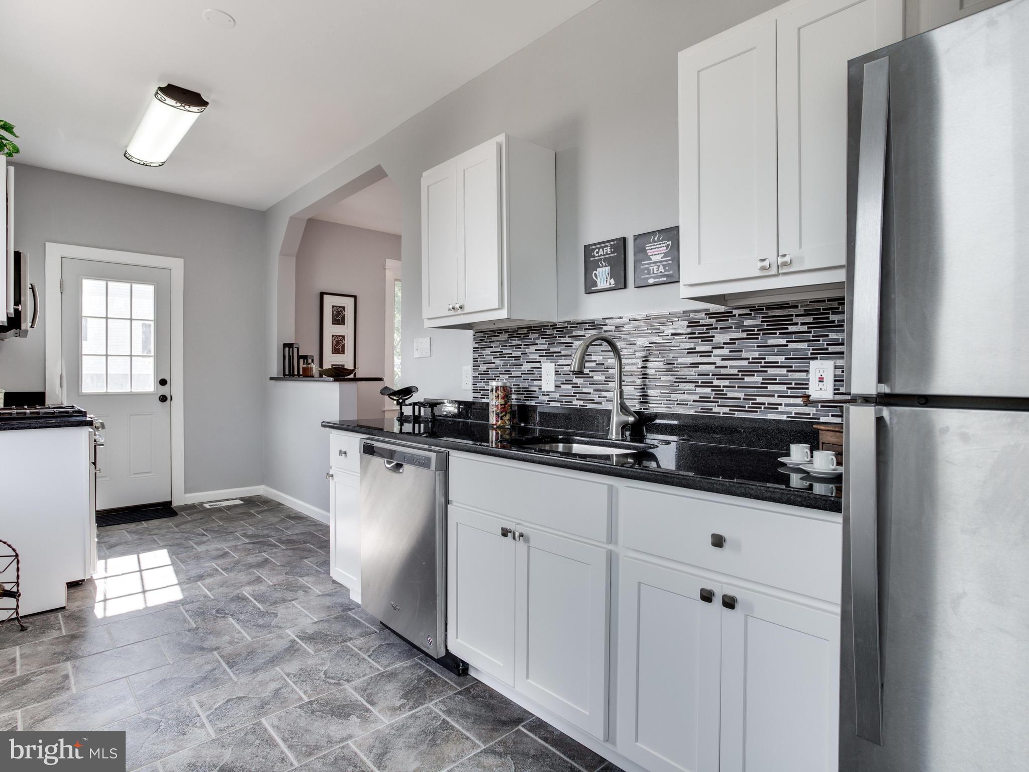 200 West Hilltop Road Baltimore, MD 21225 - Photo 11 of 30 Beautiful Granite