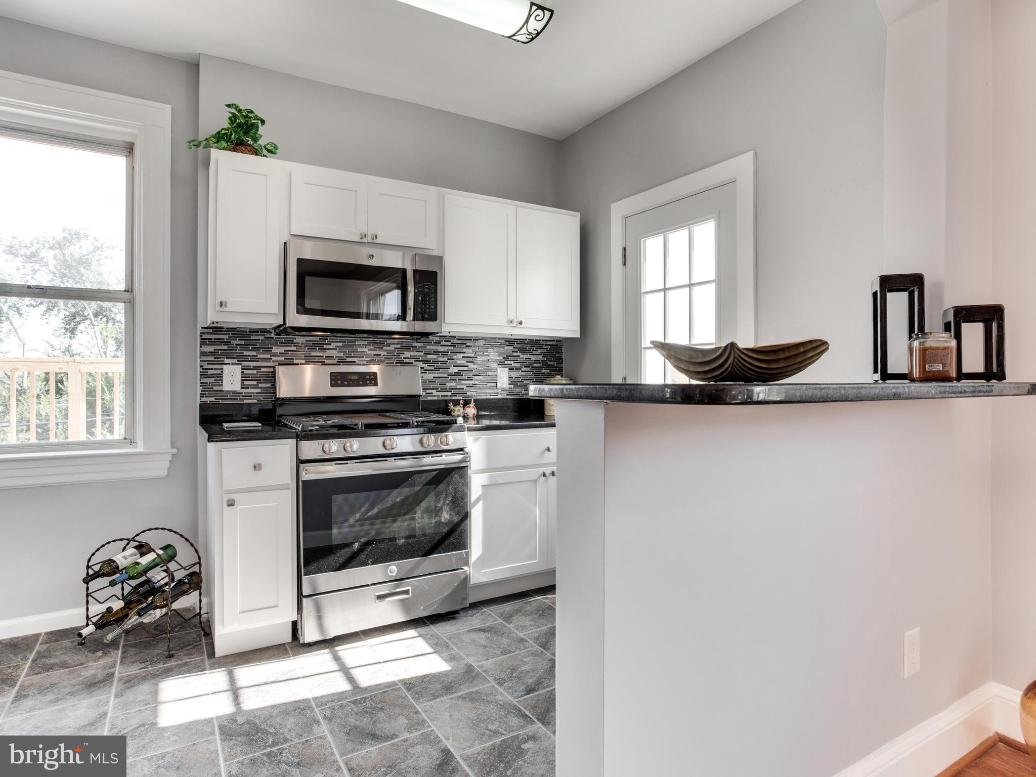 200 West Hilltop Road Baltimore, MD 21225 - Photo 12 of 30 Kitchen