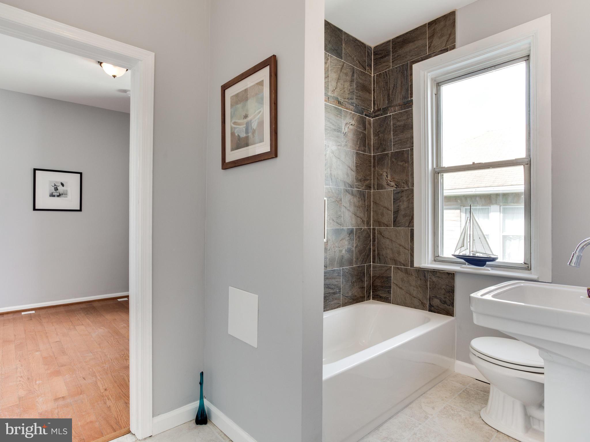 200 West Hilltop Road Baltimore, MD 21225 - Photo 17 of 30 Beautifully Renovated Bath