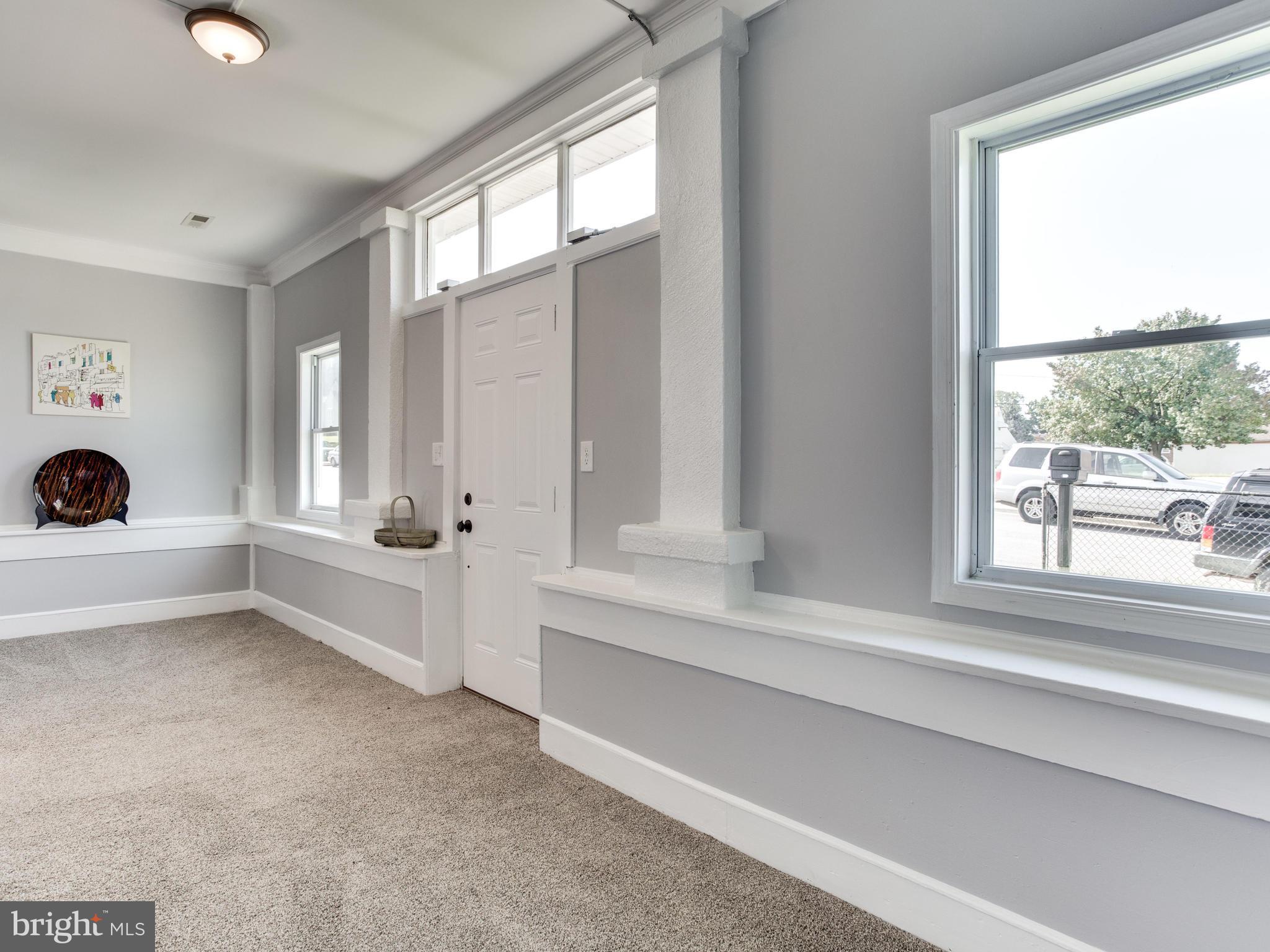 200 West Hilltop Road Baltimore, MD 21225 - Photo 3 of 30 Entry Room ~ Great Office Space!