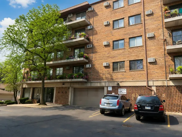 $199,900 | 2320 North Nordica Avenue, Unit 212D, Chicago, IL 60707