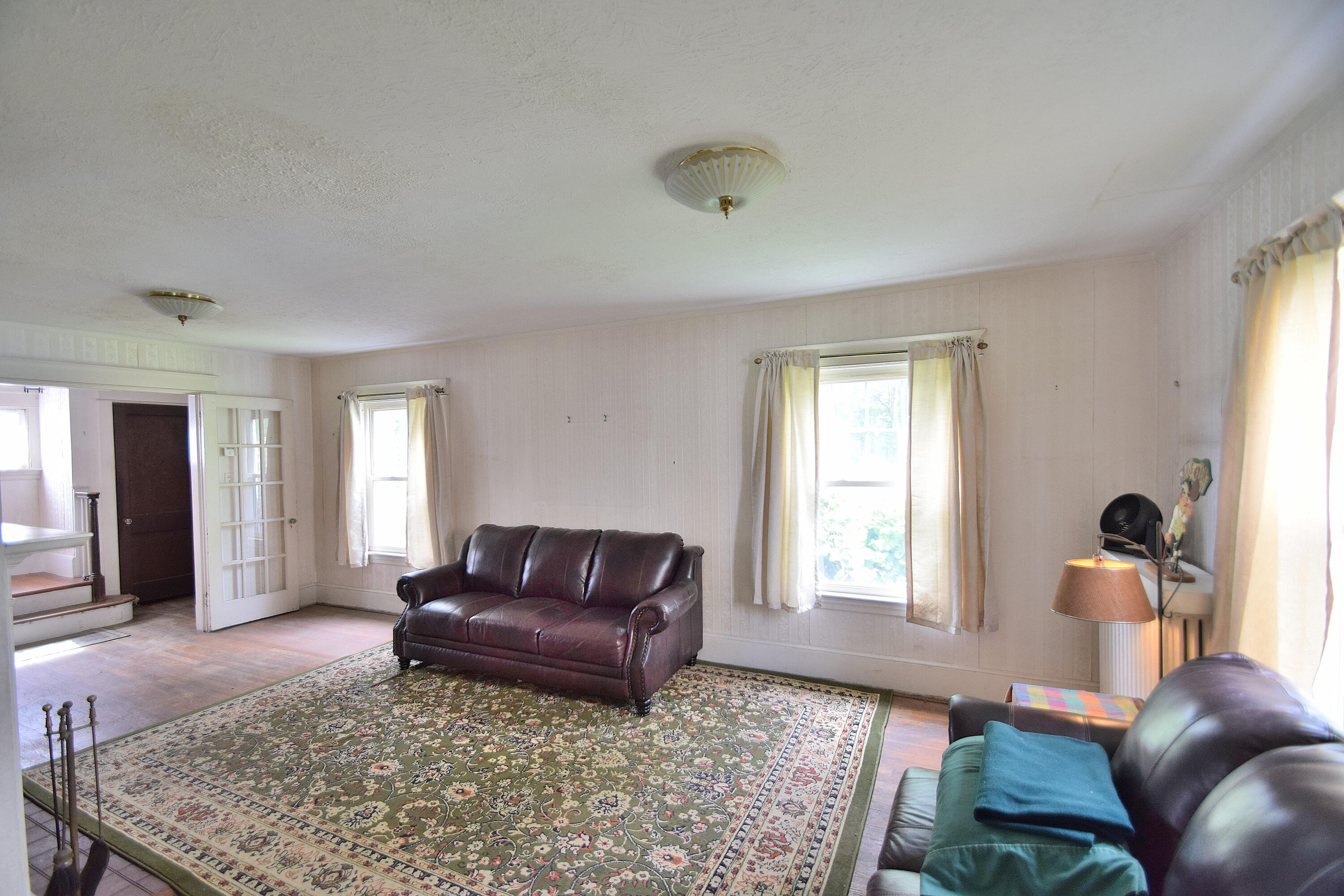 15 Deerfield Road Portland, ME 04101 - Photo 10 of 61 Living room
