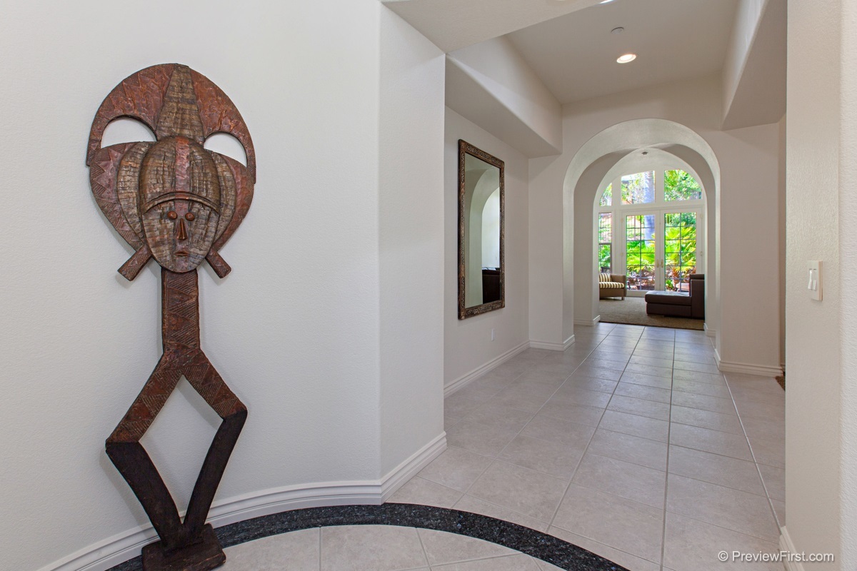 1450 Ravean Court Encinitas, CA 92024 - Photo 3 of 25