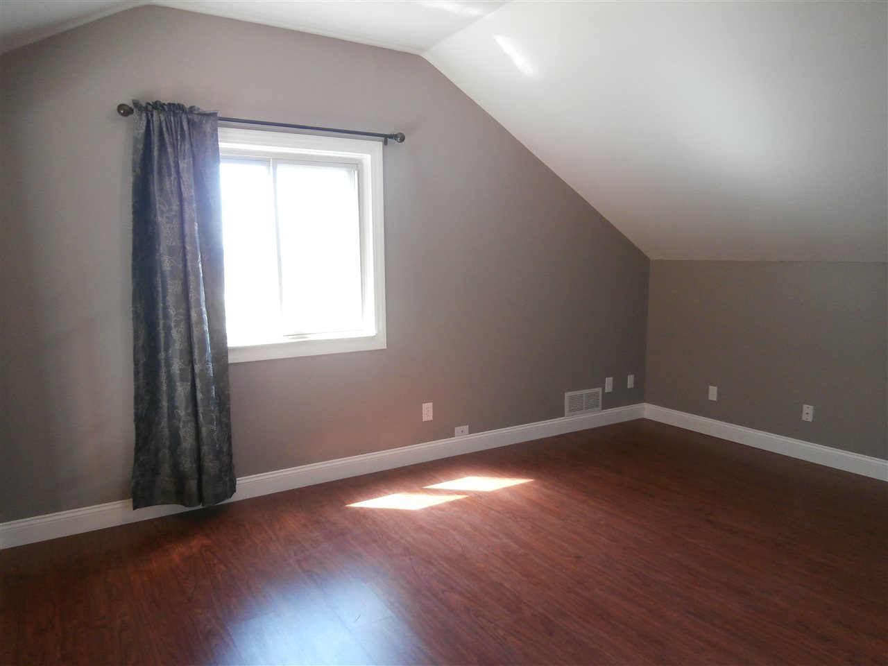 4039 Lytle Road Corunna, MI 48817 - Photo 19 of 28 31327519-18.JPG