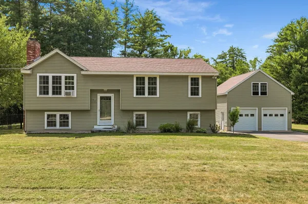$699,000 | 23 Birnum Woods Road, Stratham, NH 03885
