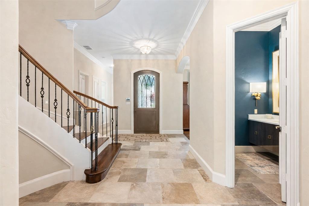 5116 Meadowside Lane Plano, TX 75093 - Photo 4 of 36 a view of a hallway view with staircase