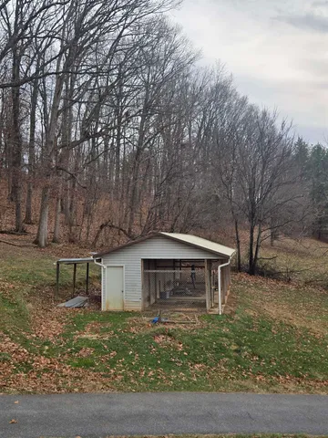a view of a entryway door of the house
