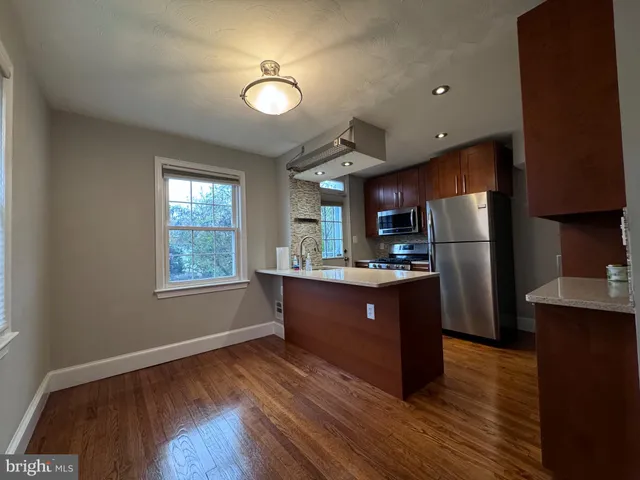 $3,650 | 1600 Princess Street, Alexandria, VA 22314