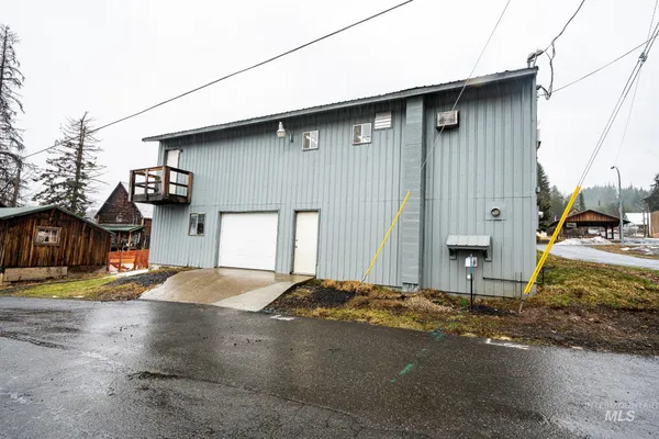 $329,000 | 10 Main Street South, Pierce, ID 83546