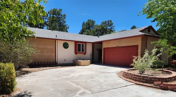 $575,000 | 975 Tsankawi Street, Los Alamos, NM 87544