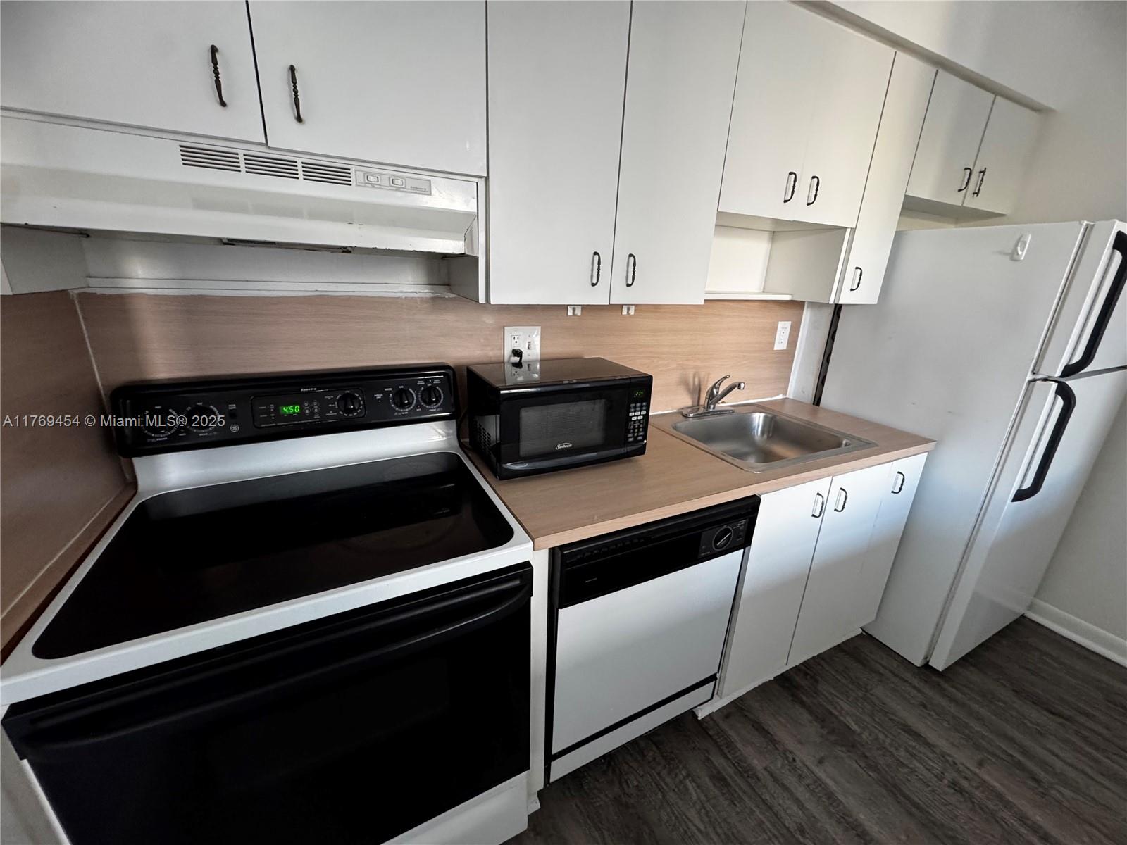 7420 West 20th Avenue, Unit 237 Hialeah, FL 33016 - Photo 11 of 29