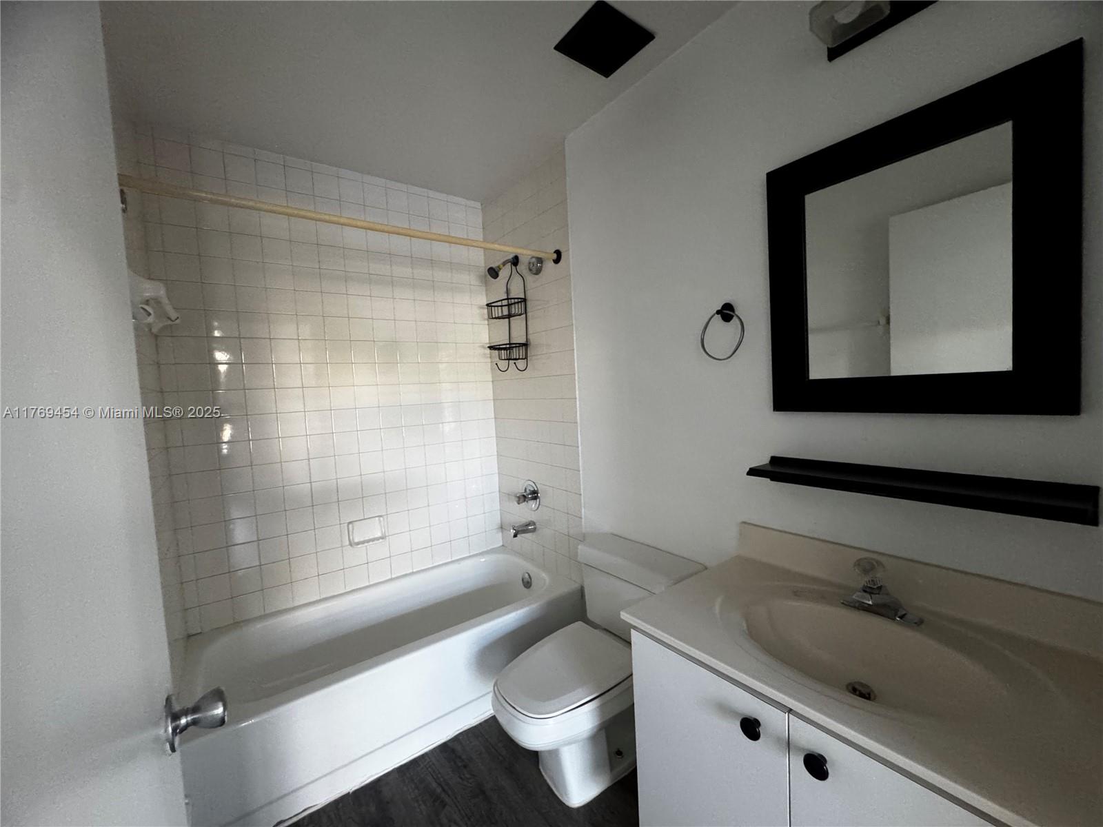 7420 West 20th Avenue, Unit 237 Hialeah, FL 33016 - Photo 23 of 29 Second Bathroom