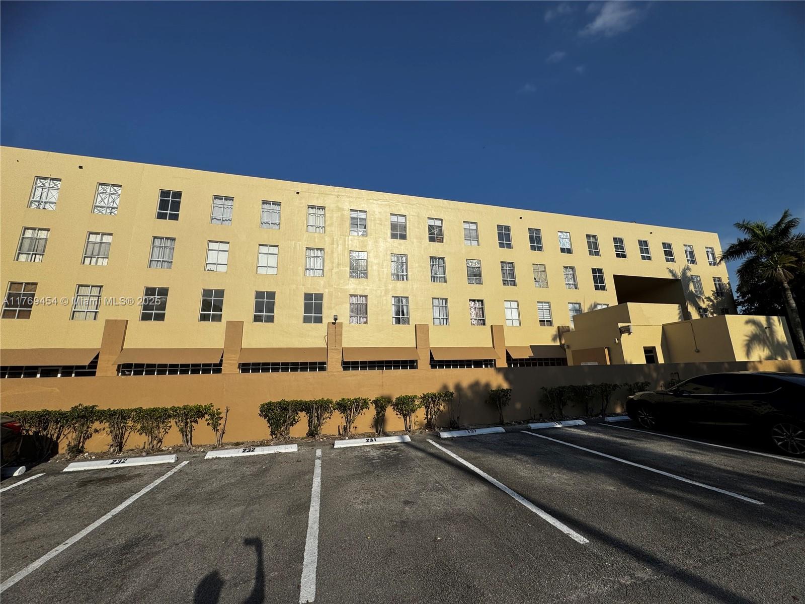 7420 West 20th Avenue, Unit 237 Hialeah, FL 33016 - Photo 27 of 29