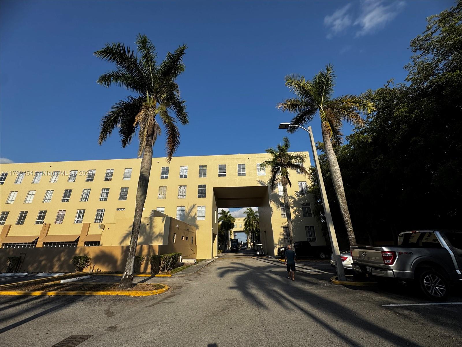 7420 West 20th Avenue, Unit 237 Hialeah, FL 33016 - Photo 28 of 29