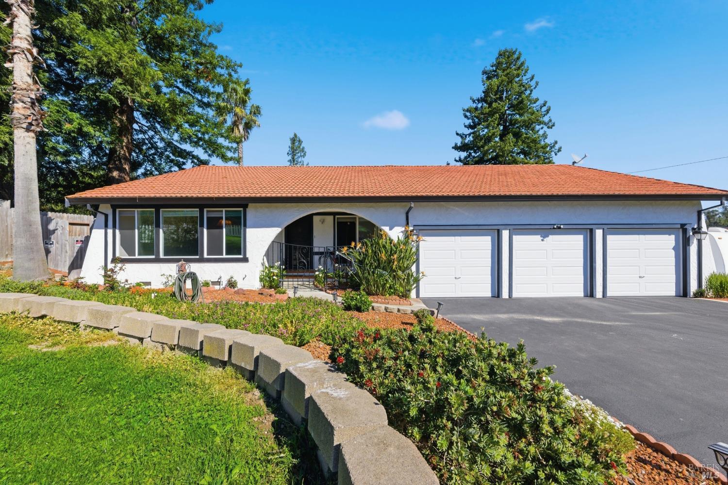 5174 Blank Road Sebastopol, CA 95472 - Photo 2 of 48 a front view of a house with garden