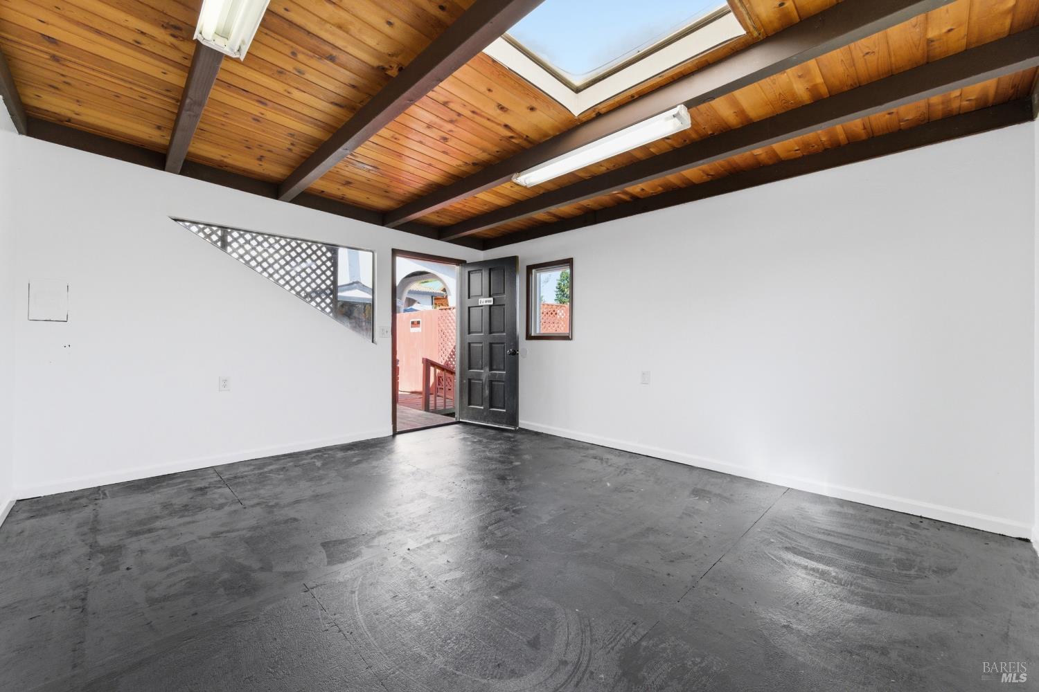 5174 Blank Road Sebastopol, CA 95472 - Photo 27 of 48 a view of an empty room