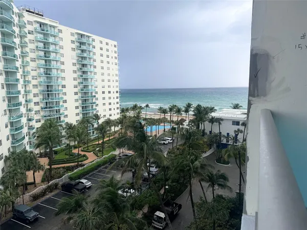$2,750 | 4001 South Ocean Drive, Unit 8H, Hollywood, FL 33019
