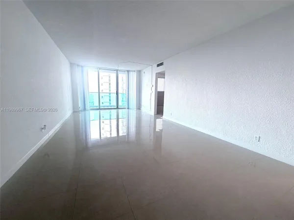 $2,750 | 4001 South Ocean Drive, Unit 8H, Hollywood, FL 33019