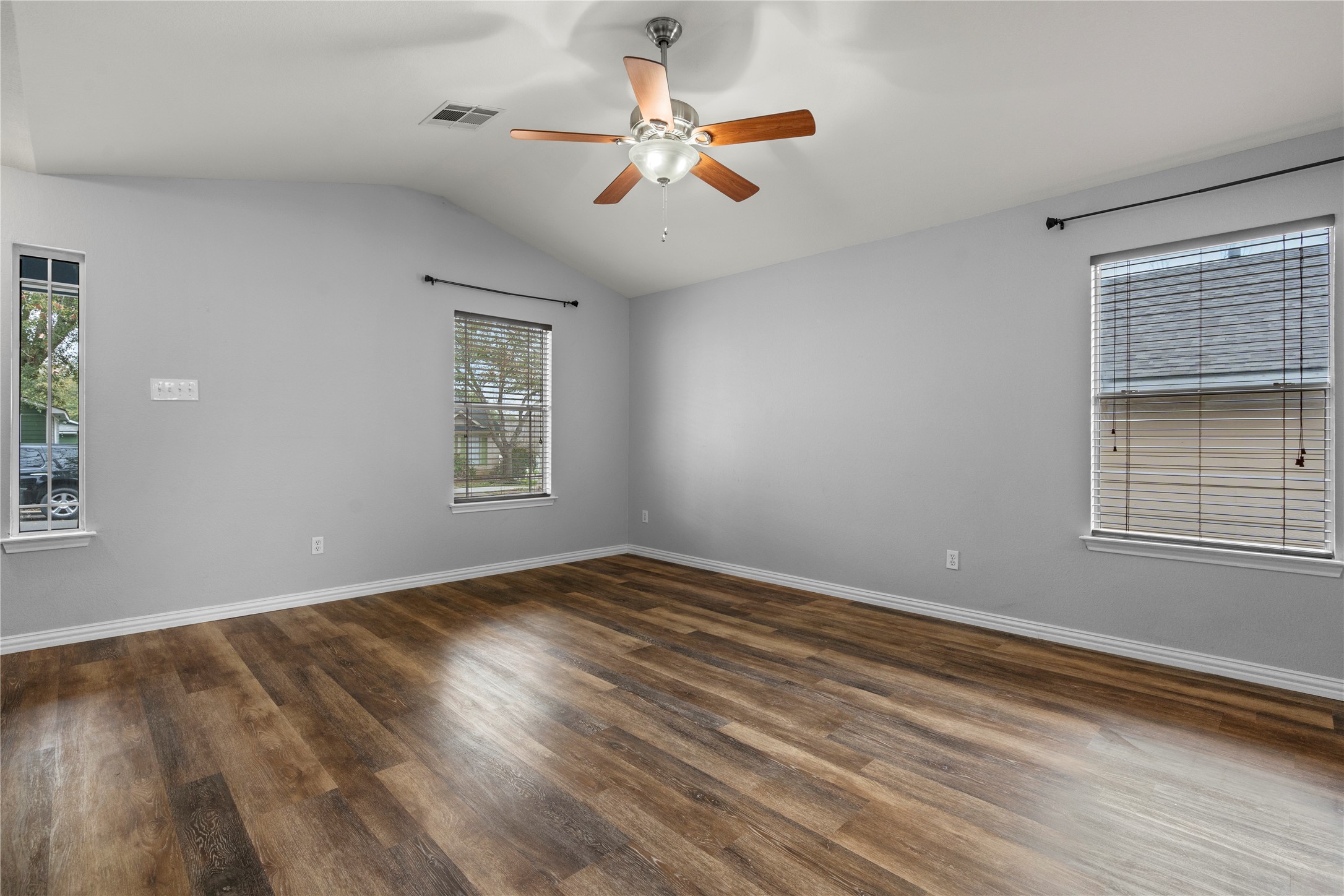 4492 Mather Kyle, TX 78640 - Photo 9 of 27