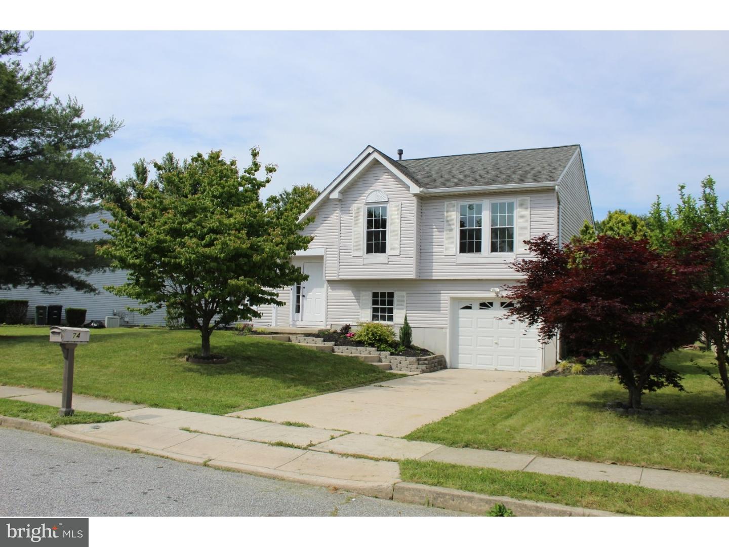 74 Lomond Road Williamstown, NJ 08094 - Photo 1 of 19 Gallery Image 1