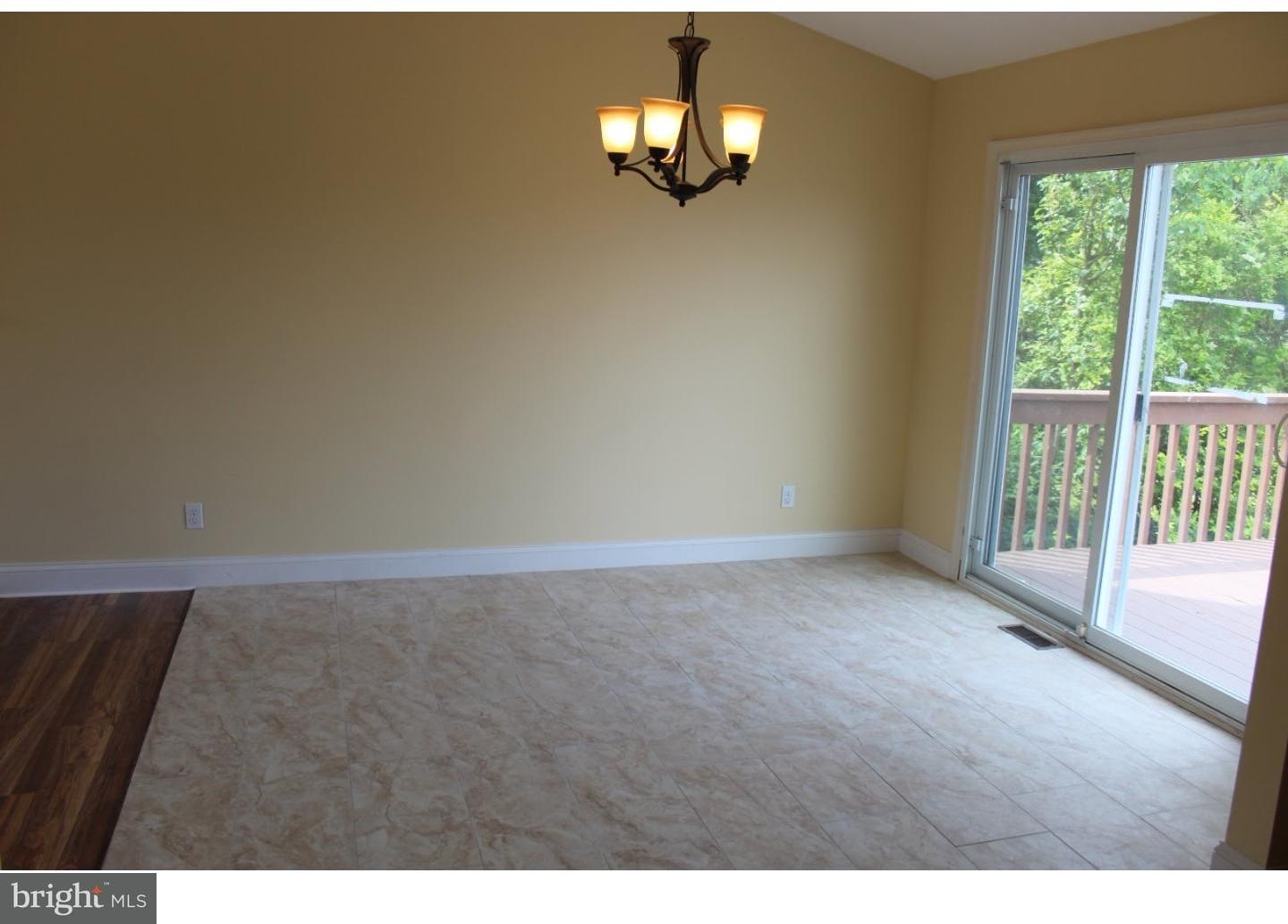 74 Lomond Road Williamstown, NJ 08094 - Photo 3 of 19 Gallery Image 3