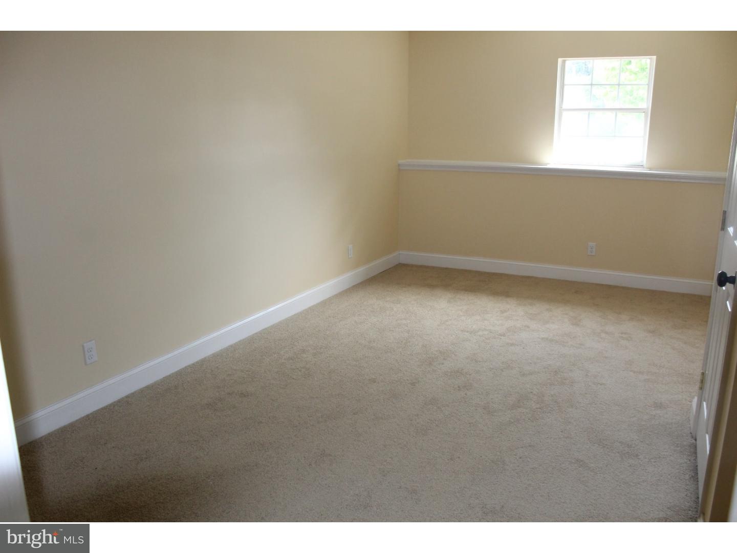74 Lomond Road Williamstown, NJ 08094 - Photo 6 of 19 Gallery Image 6