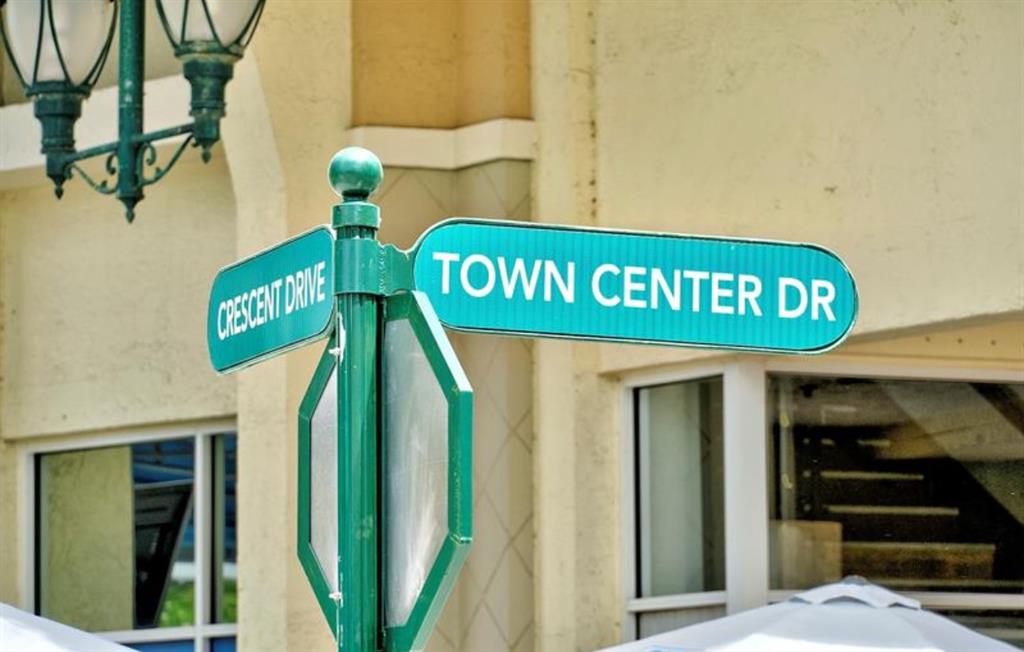 4784 Central Boulevard, Unit 22 Jupiter, FL 33458 - Photo 18 of 18 a view of a street sign
