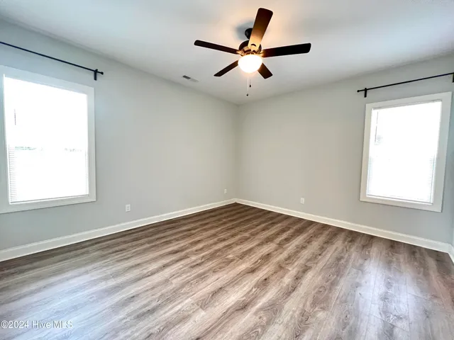 $2,250 | 5582 Sycamore Street, Wilmington, NC 28403