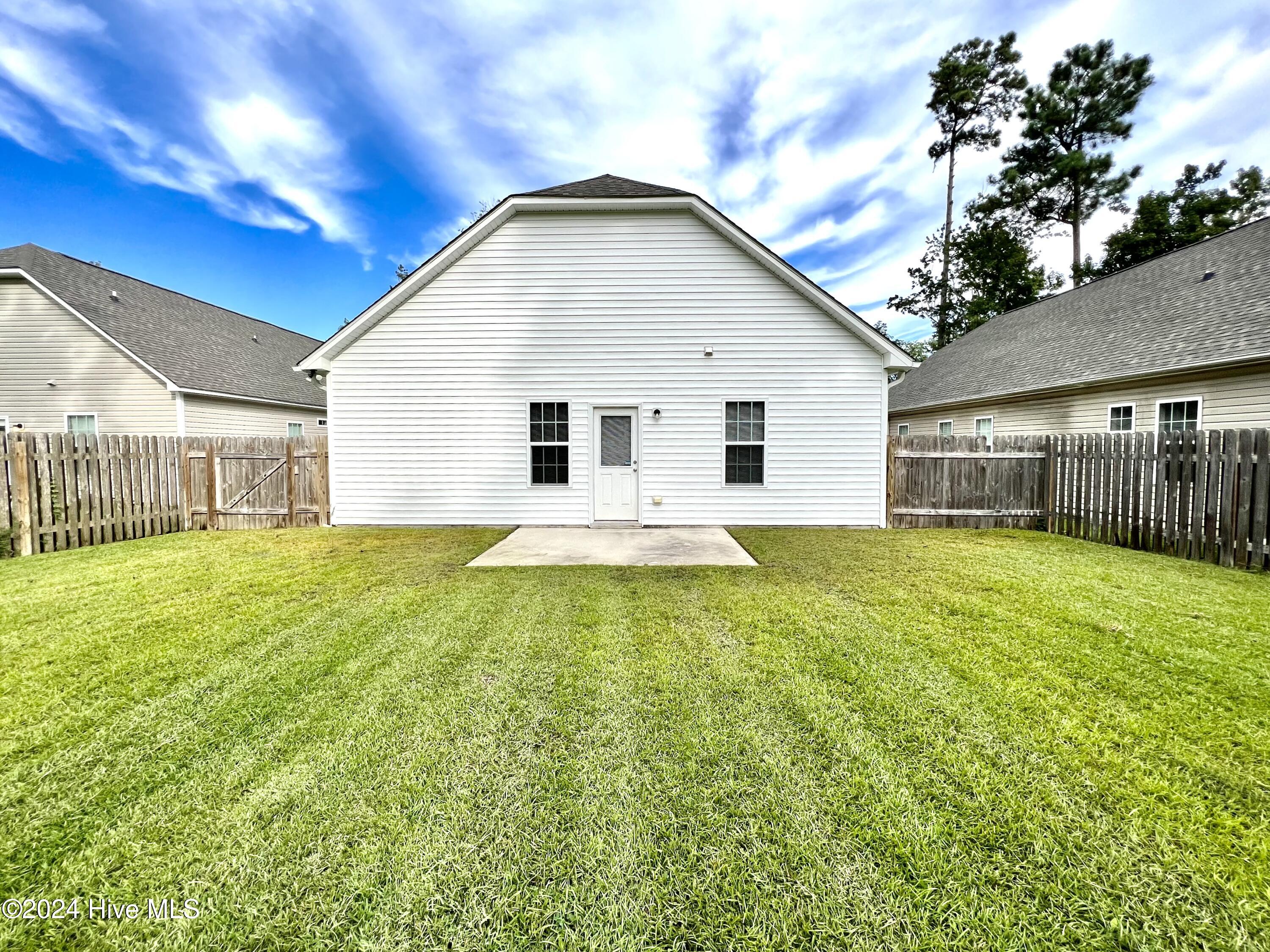 5582 Sycamore Street Wilmington, NC 28403 - Photo 17 of 18 16 Back