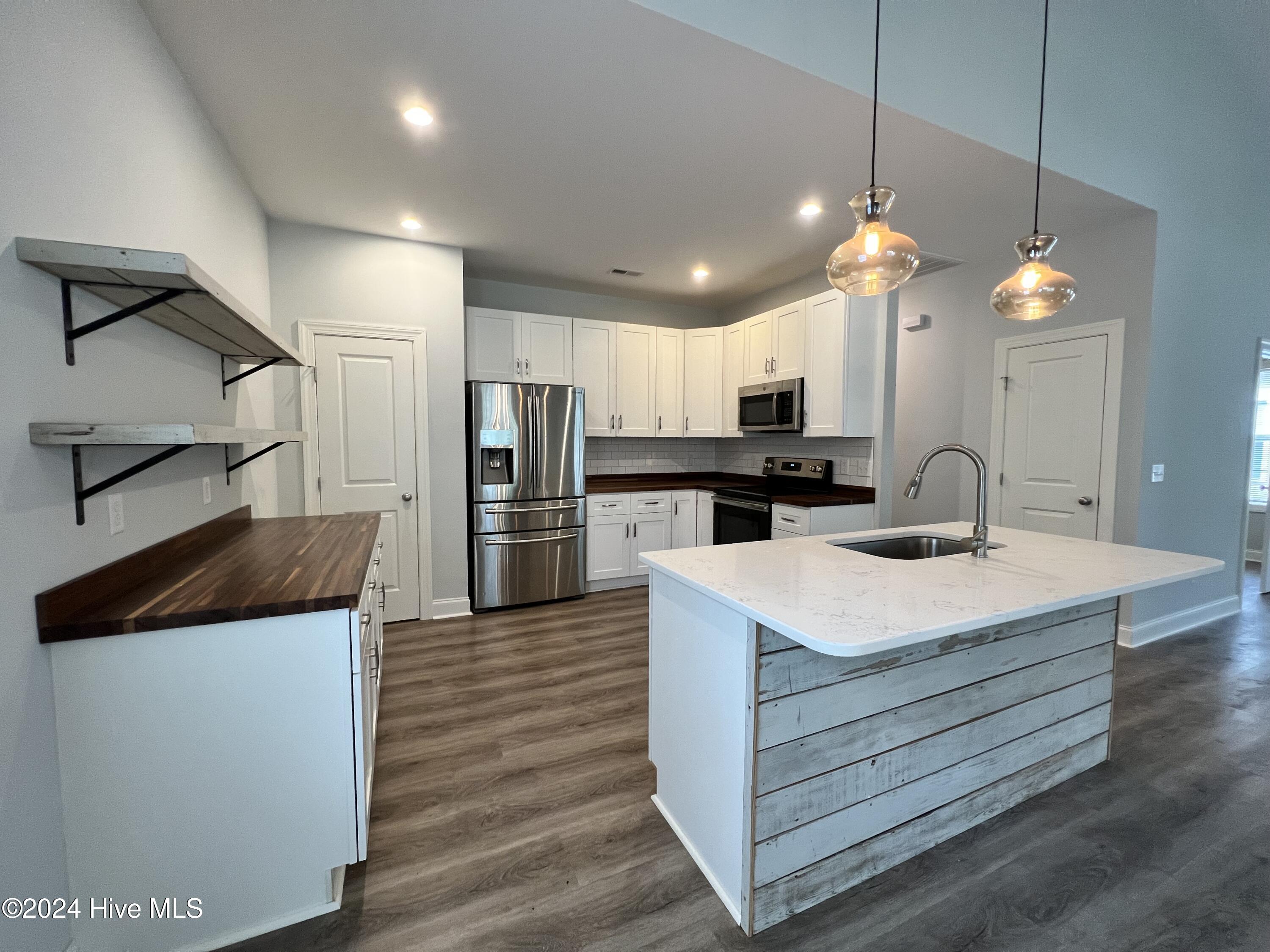 5582 Sycamore Street Wilmington, NC 28403 - Photo 6 of 18 5 Kitchen