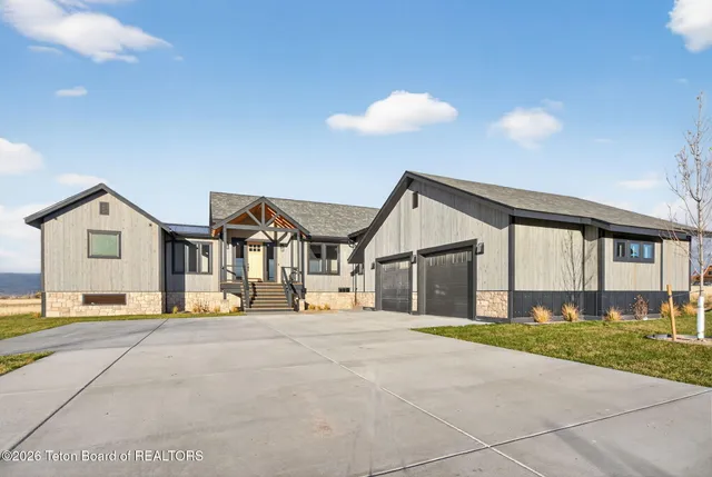 $2,450,000 | 623 Royal Elk Circle, Victor, ID 83455