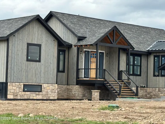 $2,450,000 | 623 Royal Elk Circle, Victor, ID 83455