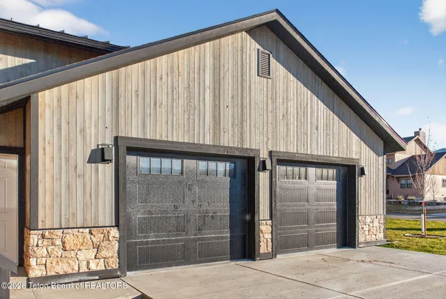 $2,450,000 | 623 Royal Elk Circle, Victor, ID 83455