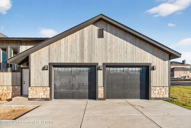 $2,450,000 | 623 Royal Elk Circle, Victor, ID 83455