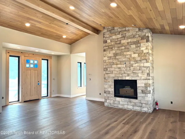 $2,450,000 | 623 Royal Elk Circle, Victor, ID 83455