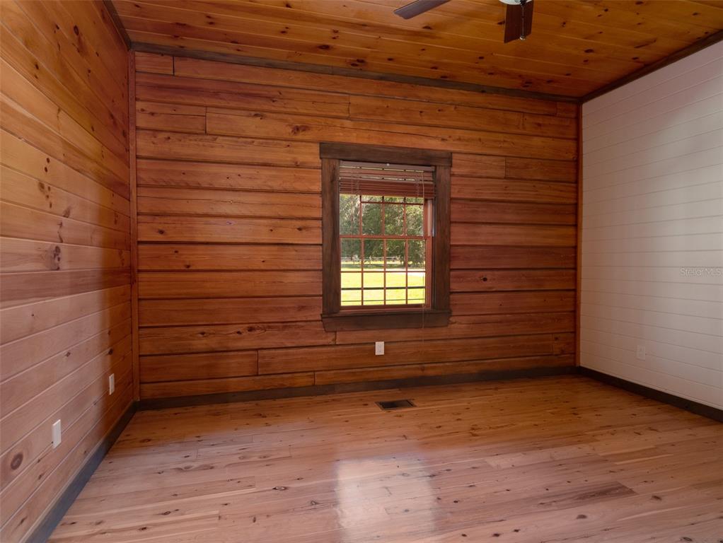 12100 Northwest 110th Avenue Reddick, FL 32686 - Photo 21 of 38 a view of empty room