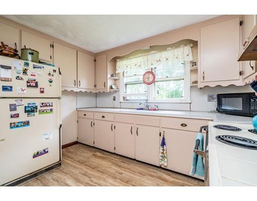 227 Manchonis Road Wilbraham, MA 01095 - Photo 3 of 24 Gallery Image 3