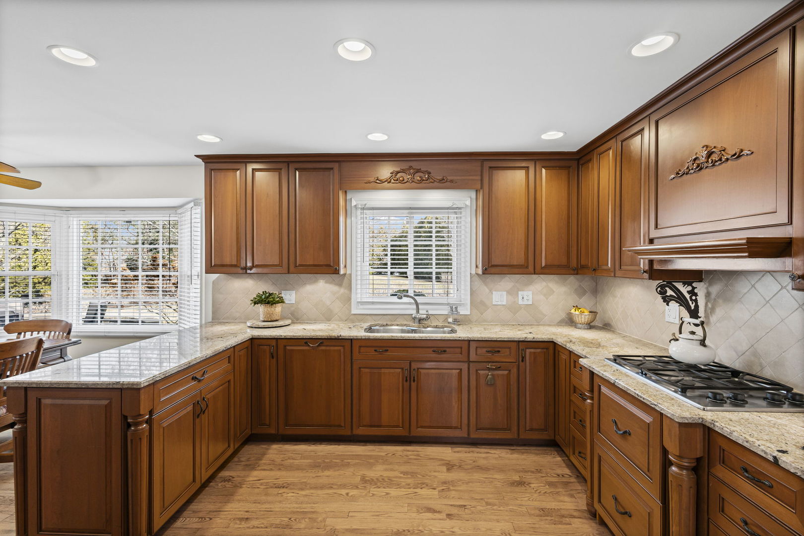 2501 Indian Ridge Drive Glenview, IL 60026 - Photo 7 of 45